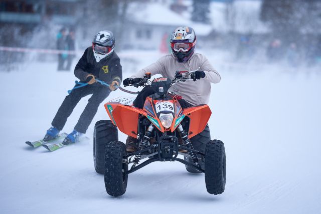 Skijoering24.12.2025: 11. Holzknecht Skijöring in Gosau am Dachstein, Oberösterreich, ÖsterreichFoto: © 2025 Martin Bihounek