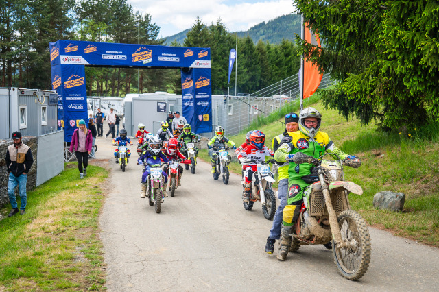 0519 trophy3