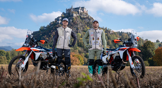 Luca und Matteo on KTM Rally 2026-10-16